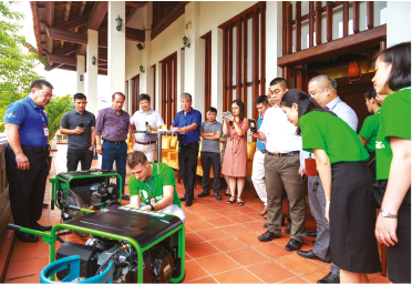 Cavagna Group S.p.A. | Greengear workshop in Vietnam